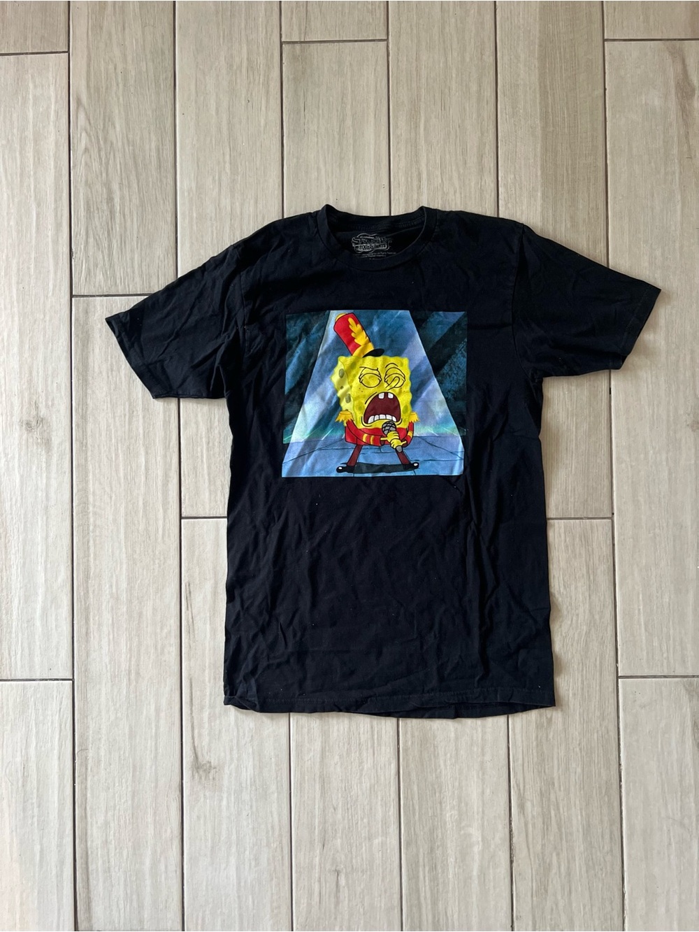 SpongeBob Squarepants Adult T-Shirt  - Singing in Uniform Bob M